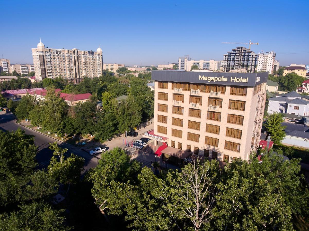 Megapolis Hotel ชุมเกนท์ ภายนอก รูปภาพ