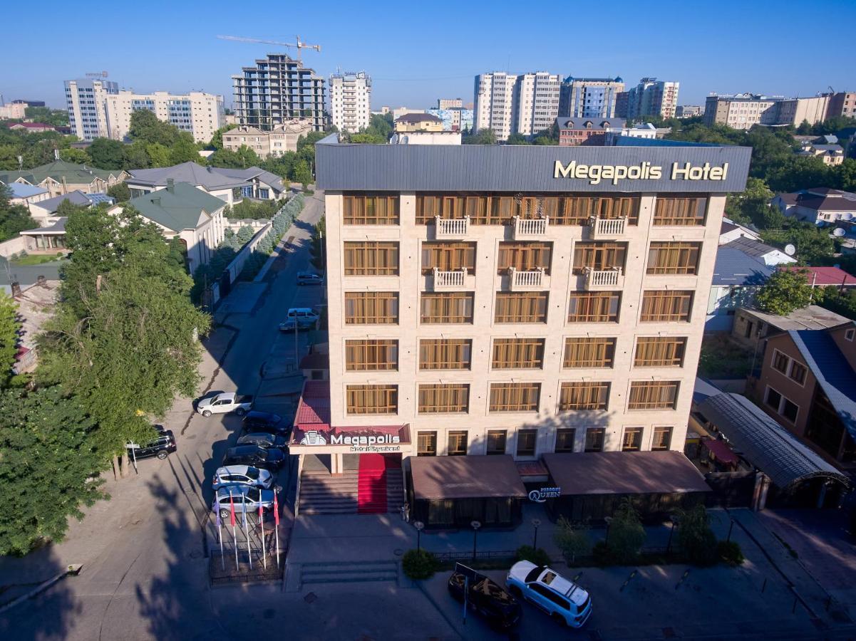 Megapolis Hotel ชุมเกนท์ ภายนอก รูปภาพ